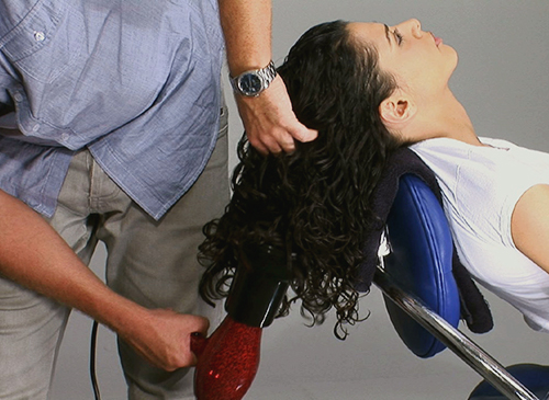 Diffuse drying teaches a trainee how to enhance natural movement. Learn more >>>